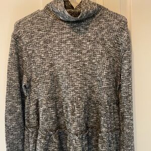Anthropologie Eri + Ali turtleneck sweater with tired bottom Size XS